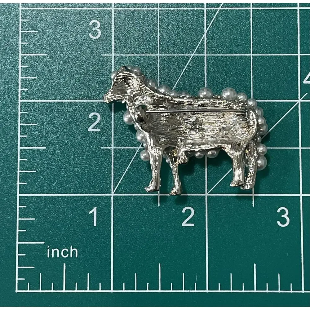 NWOT White Imitation Faux Pearl Sheep Brooch Pin Silver Toned Animals Wool Farm